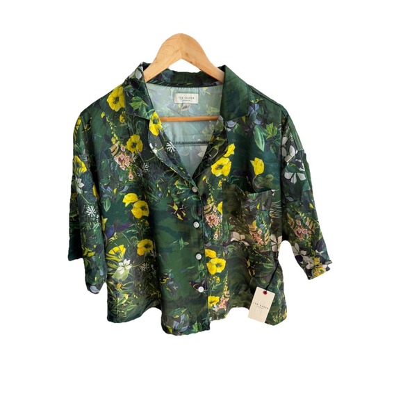Ted Baker Other - TED BAKER LONDON Flourish Boxy Short Sleeve Top Botanical Scene Size Large NWT